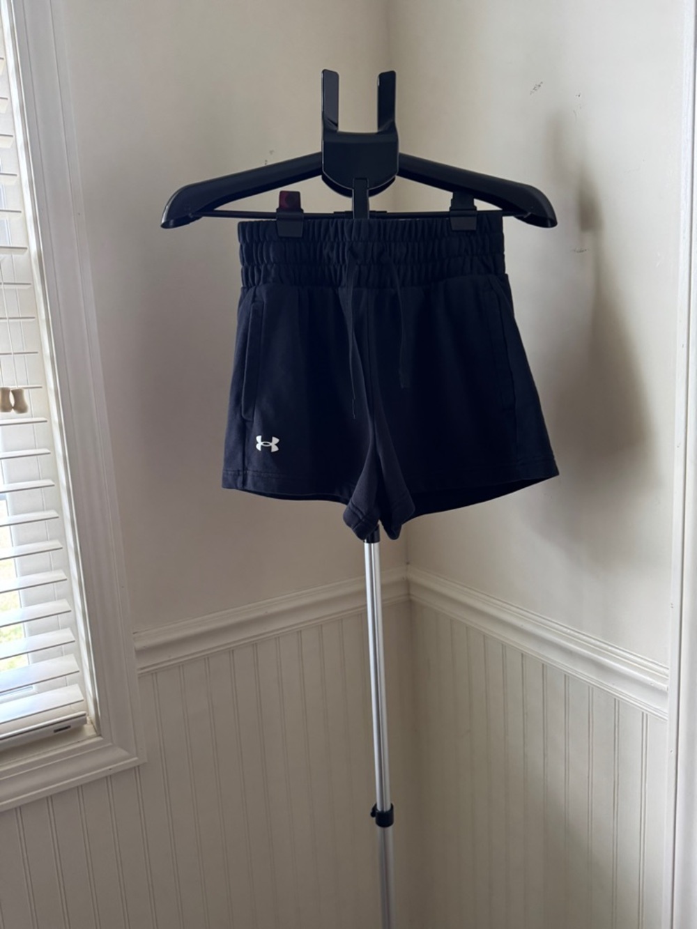 Under Armour Women's Black Rival Shorts Size Small